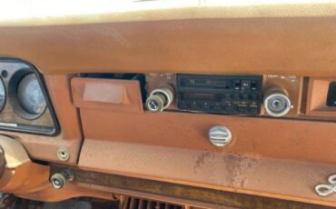 Jeep-grand-cherokee-1982-11