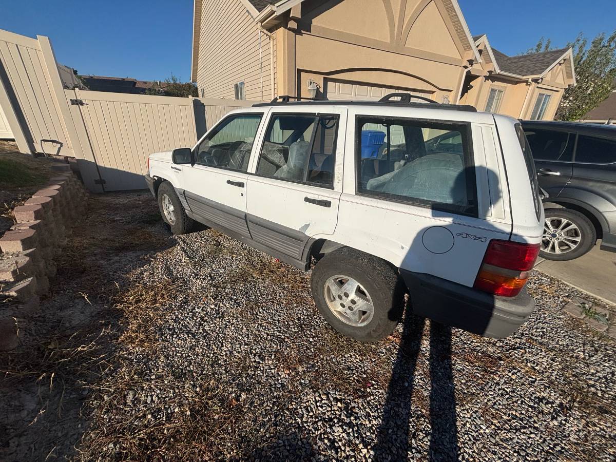 Jeep-grand-cherokee-1993-white-2