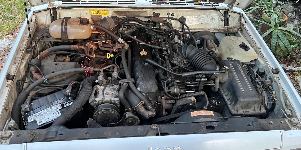 Jeep-grand-cherokee-laredo-1990-white-10
