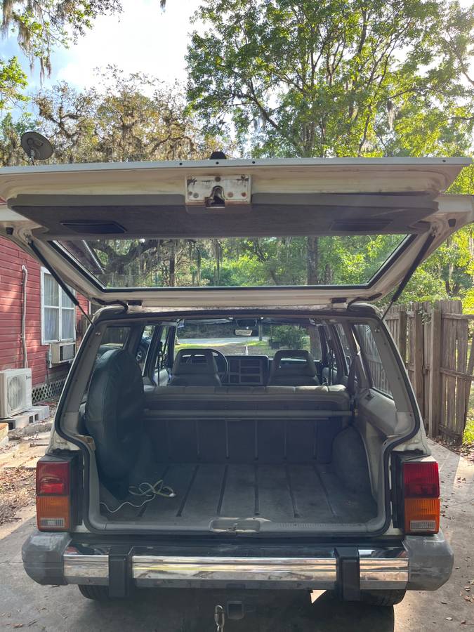 Jeep-grand-cherokee-laredo-1990-white-12