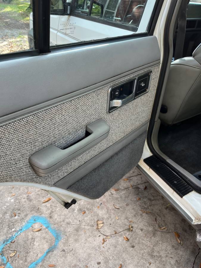 Jeep-grand-cherokee-laredo-1990-white-21
