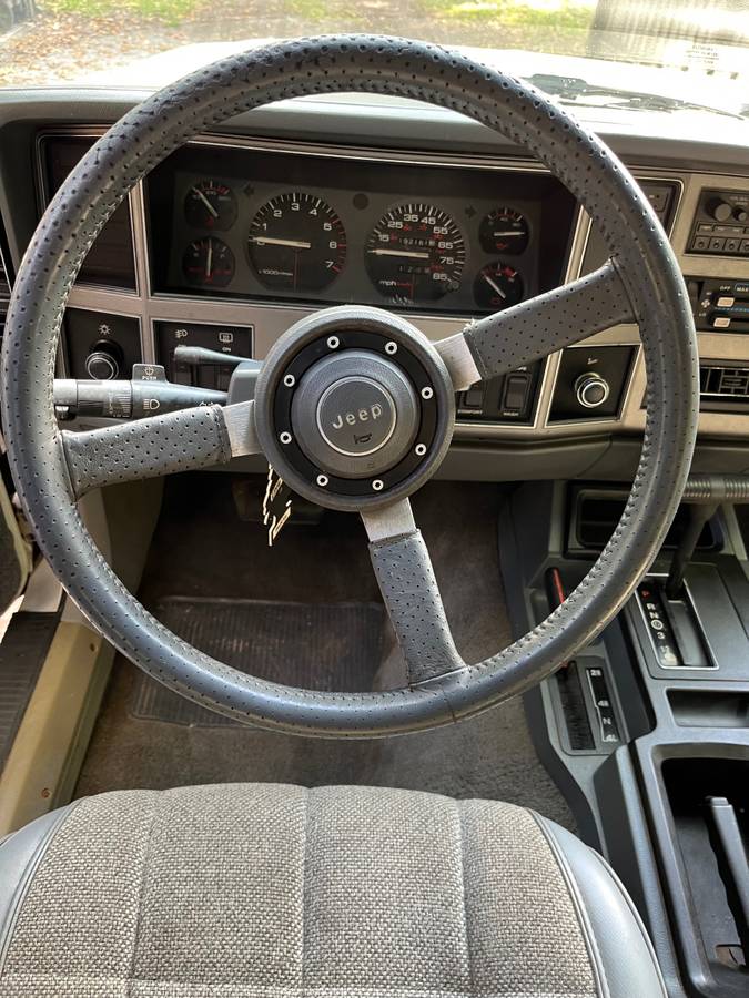 Jeep-grand-cherokee-laredo-1990-white-7