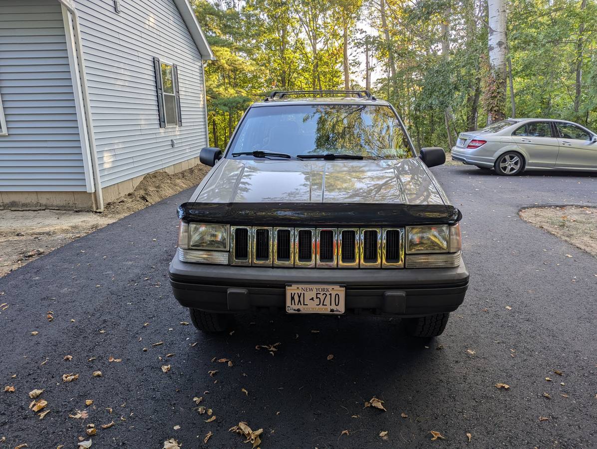 Jeep-grand-cherokee-laredo-1994-custom-2