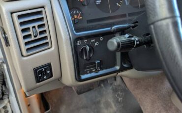 Jeep-grand-cherokee-laredo-1994-custom-21