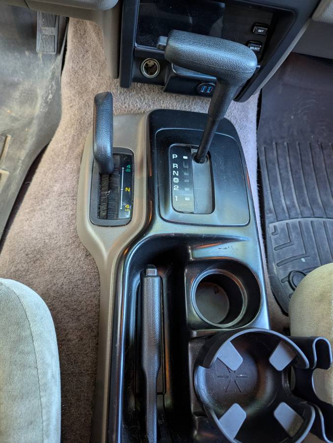 Jeep-grand-cherokee-laredo-1994-custom-22