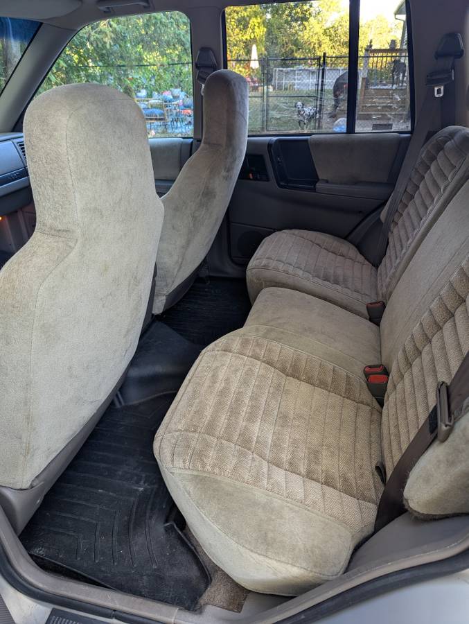 Jeep-grand-cherokee-laredo-1994-custom-7