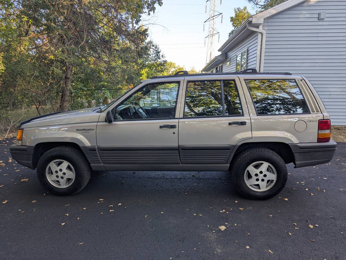 Jeep-grand-cherokee-laredo-1994-custom