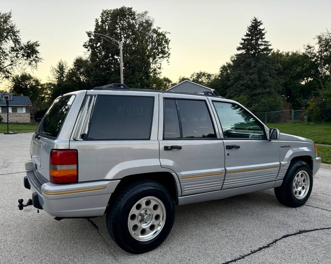 Jeep-grand-cherokee-limited-1995-grey-2