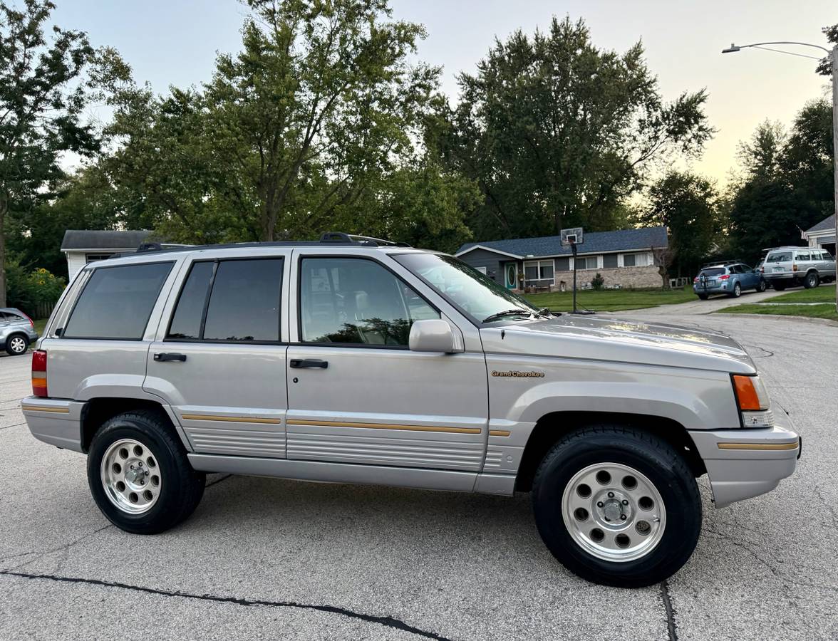 Jeep-grand-cherokee-limited-1995-grey