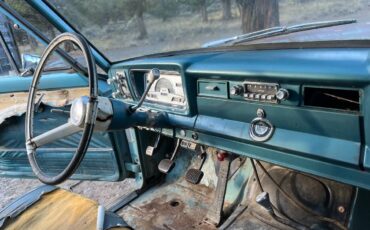 Jeep-grand-wagoneer-1966-blue-8