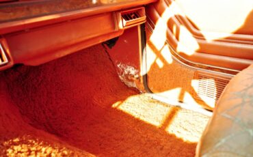 Jeep-grand-wagoneer-1984-brown-19