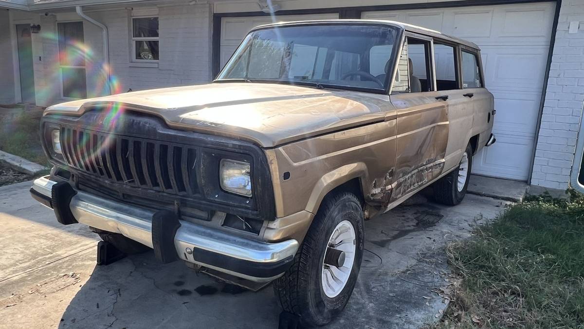 Jeep-grand-wagoneer-1985-1