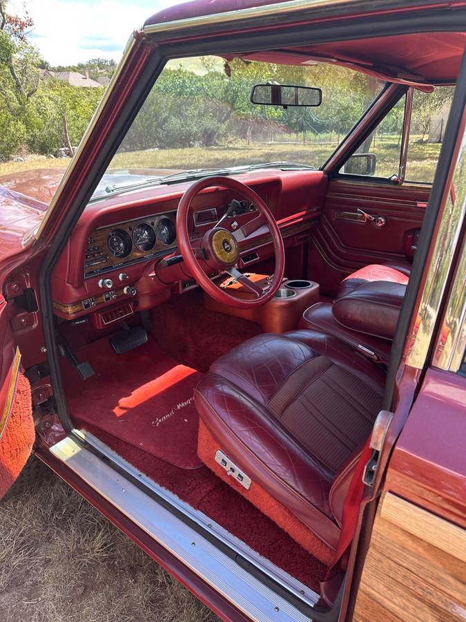 Jeep-grand-wagoneer-1985-4