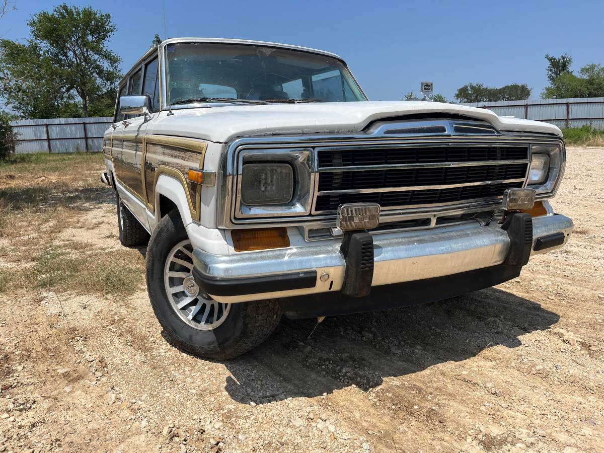 Jeep-grand-wagoneer-1986-white-1
