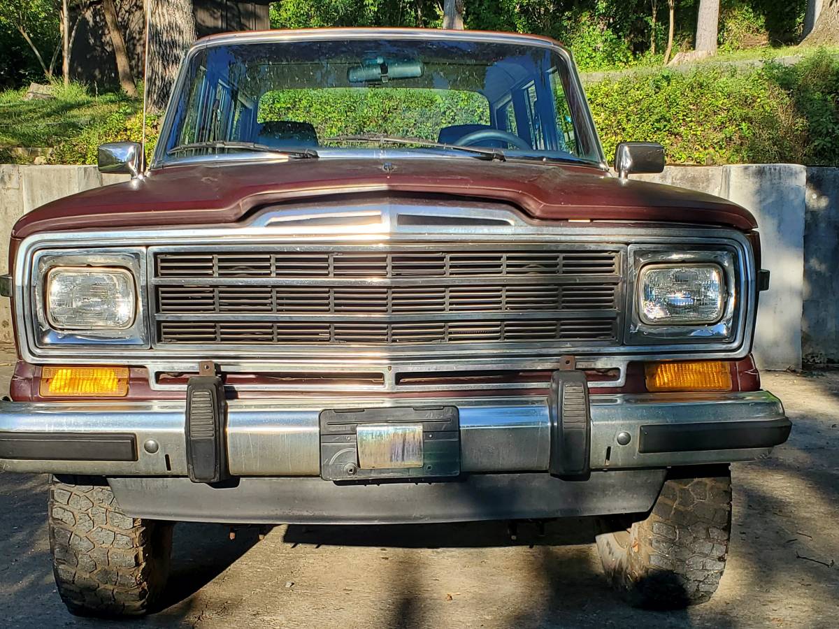 Jeep-grand-wagoneer-1988-2
