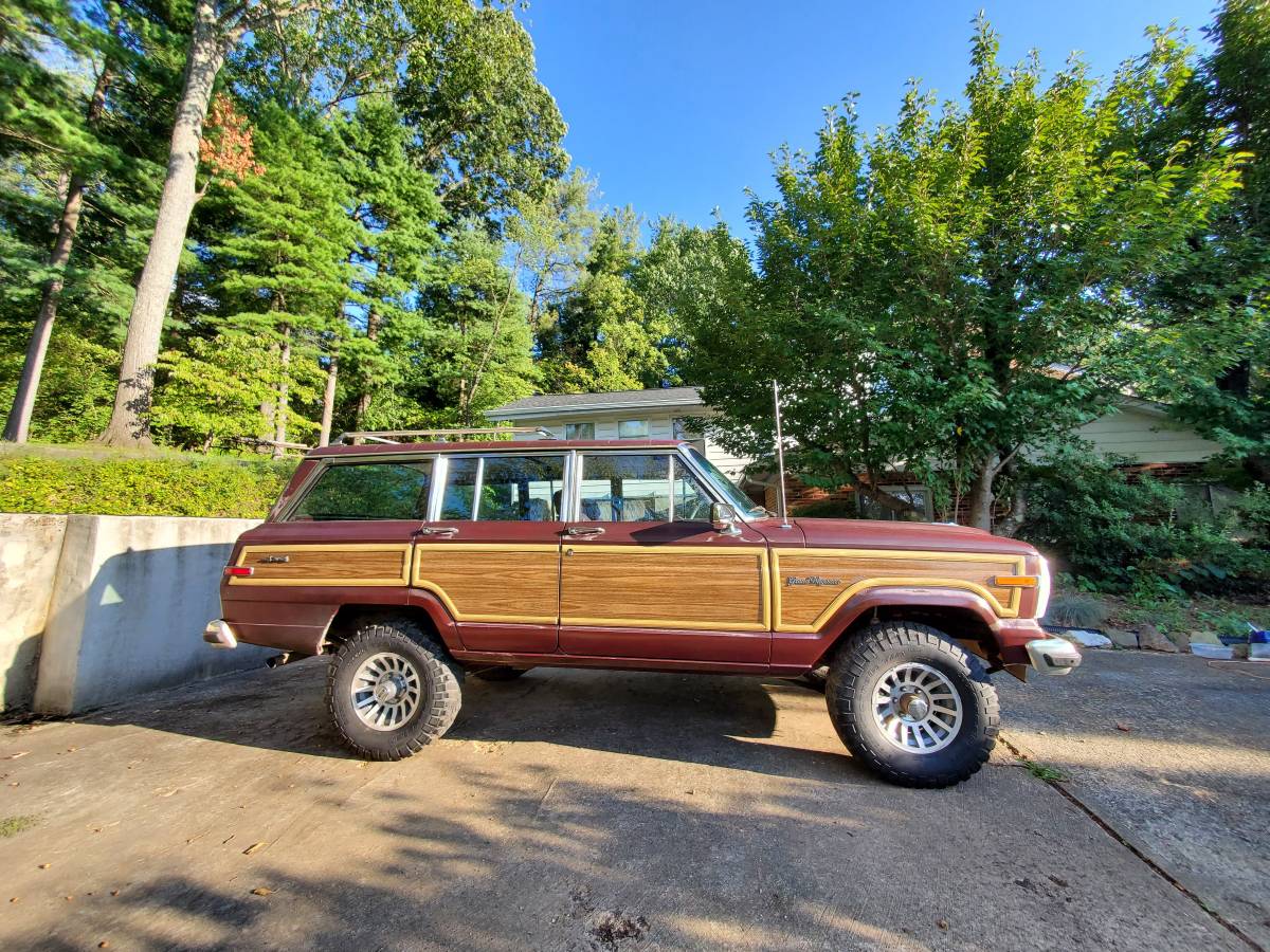 Jeep-grand-wagoneer-1988-6
