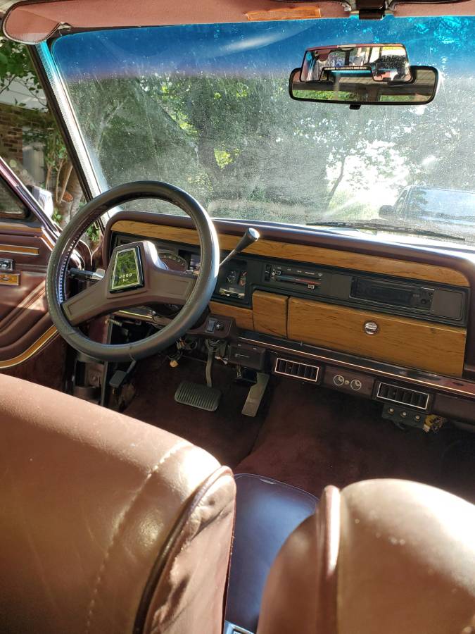 Jeep-grand-wagoneer-1988-7