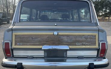 Jeep-grand-wagoneer-1989-grey-4