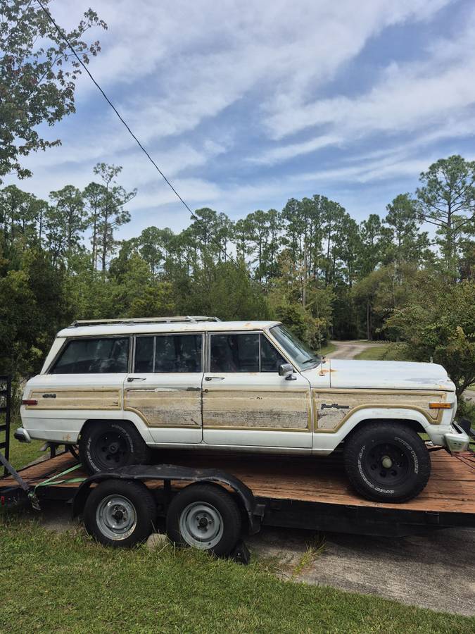 Jeep-grand-wagoneer-1990-white-1