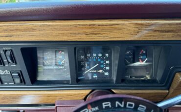 Jeep-grand-wagoneer-1990-white-19