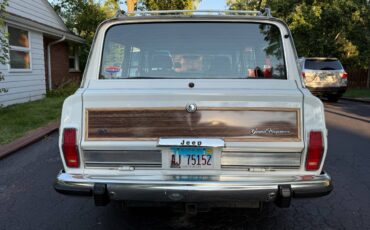 Jeep-grand-wagoneer-1990-white-4