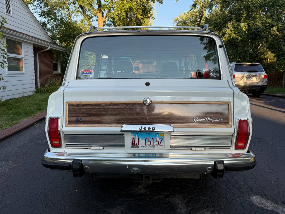 Jeep-grand-wagoneer-1990-white-4
