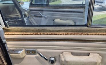 Jeep-grand-wagoneer-1990-white-7
