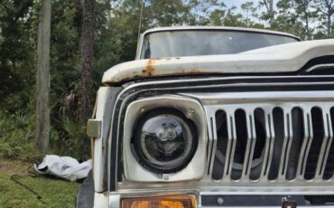 Jeep-grand-wagoneer-1990-white-8
