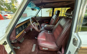 Jeep-grand-wagoneer-1990-white-9