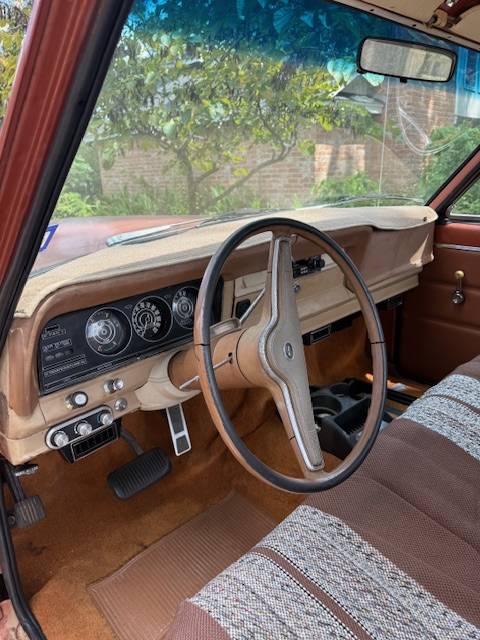 Jeep-j20-1976-brown-9