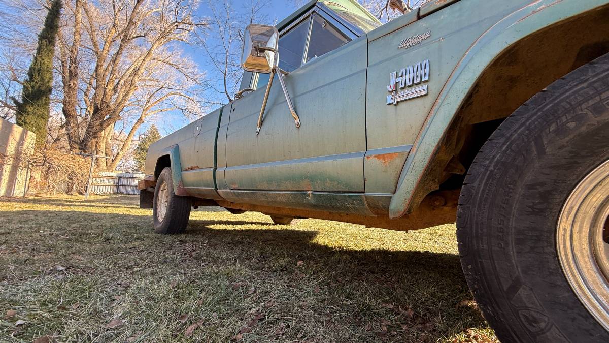 Jeep-j3000-gladiator-1966-green-10