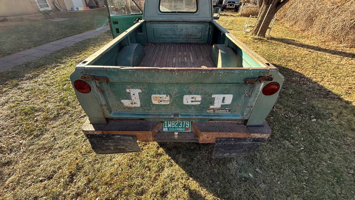 Jeep-j3000-gladiator-1966-green-11