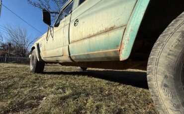 Jeep-j3000-gladiator-1966-green-17