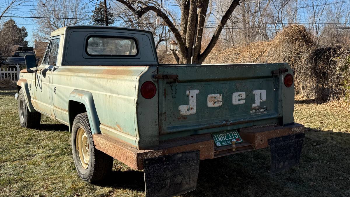 Jeep-j3000-gladiator-1966-green-4