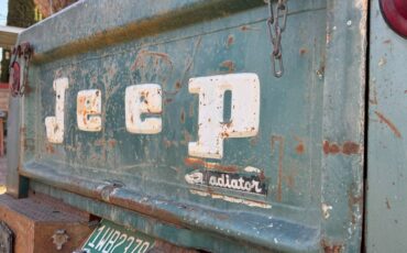 Jeep-j3000-gladiator-1966-green-5