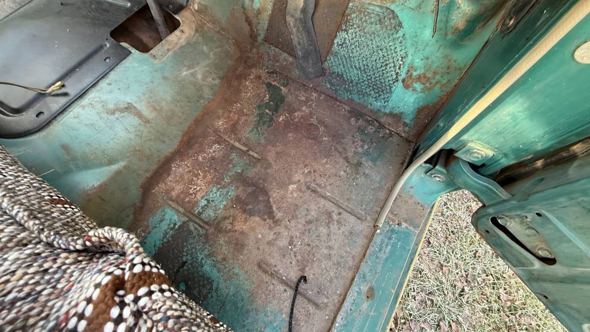 Jeep-j3000-gladiator-1966-green-7