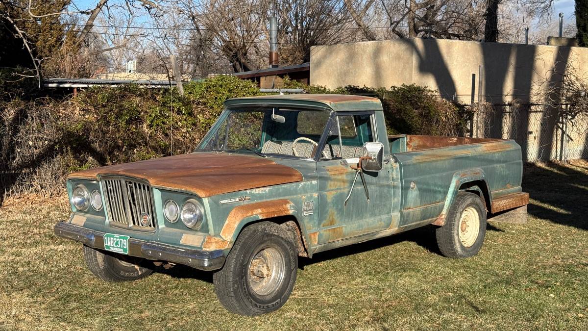 Jeep-j3000-gladiator-1966-green