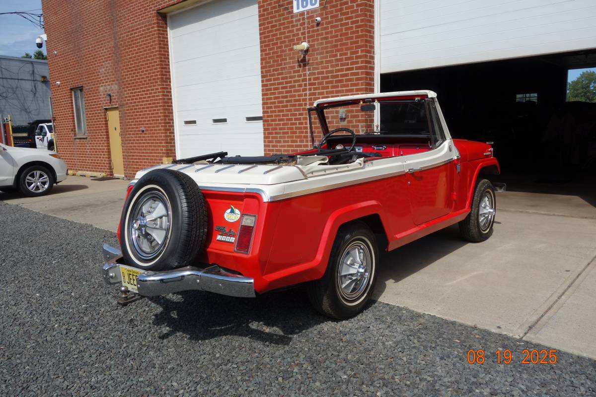 Jeep-jeepster-1967-red-3