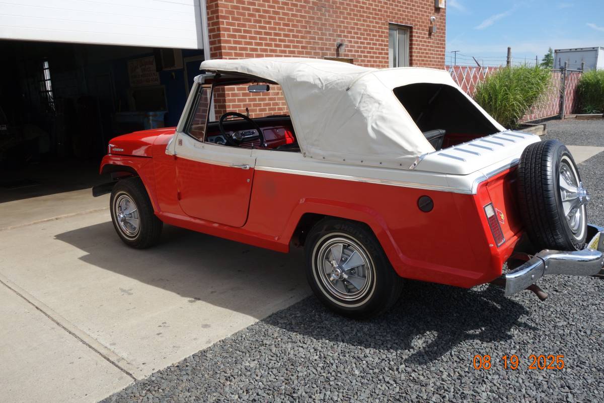 Jeep-jeepster-1967-red-5