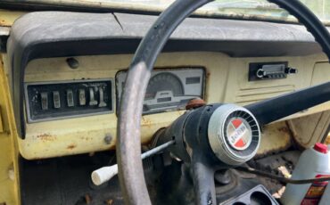 Jeep-jeepster-1967-yellow-10