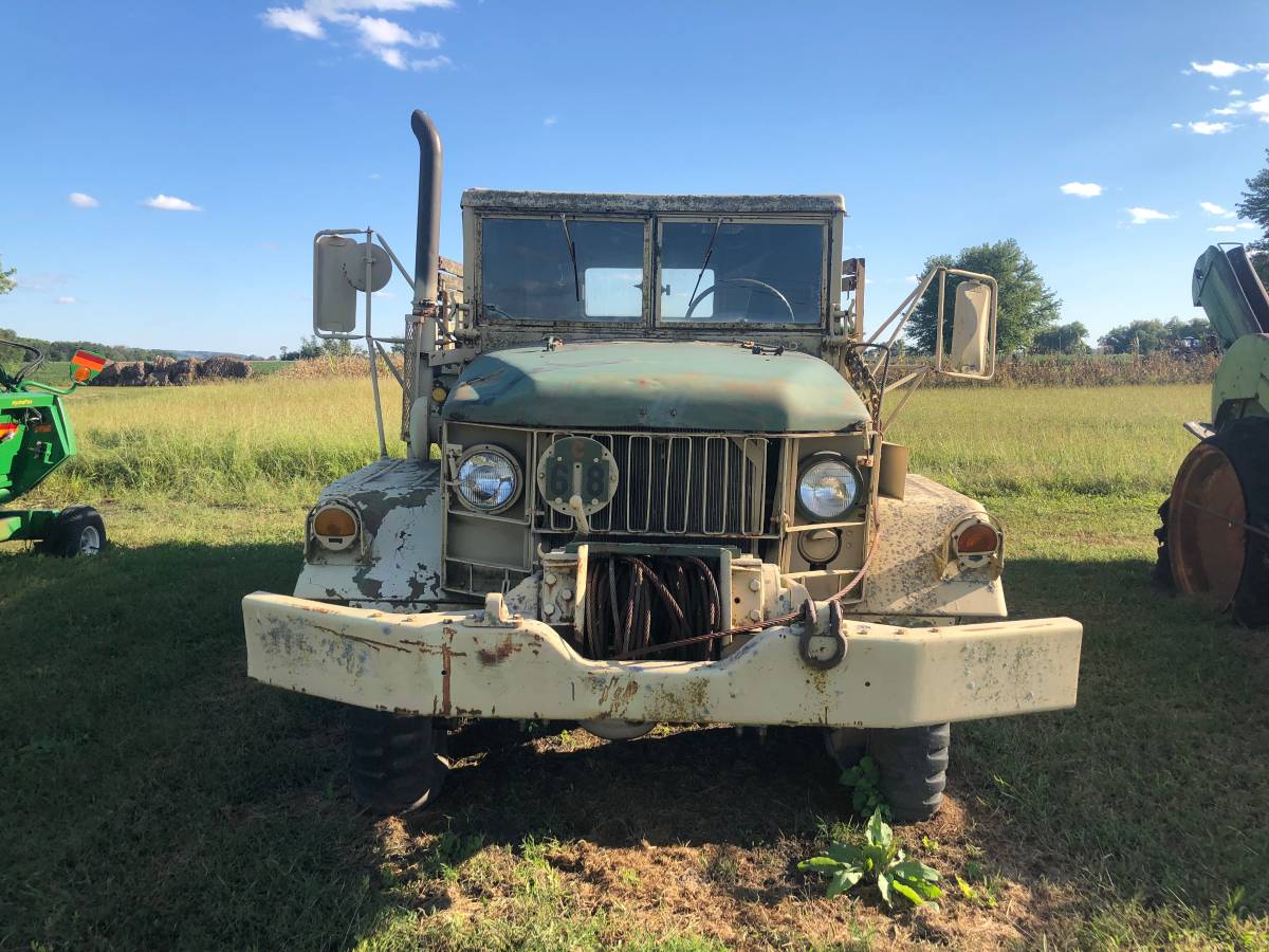 Jeep-kaiser-m44-deuce-and-a-half-diesel-1965-custom-13