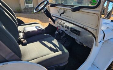 Jeep-mb-1943-white-3