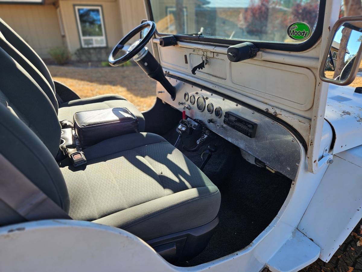 Jeep-mb-1943-white-3