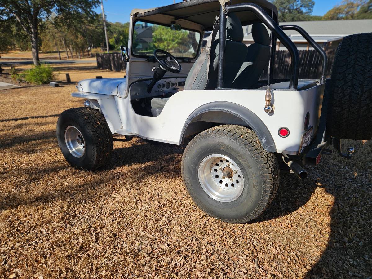 Jeep-mb-1943-white-8