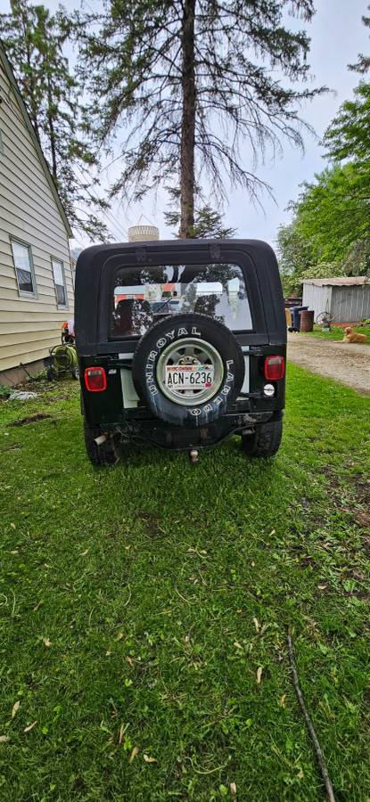 Jeep-renegade-1985-black-4