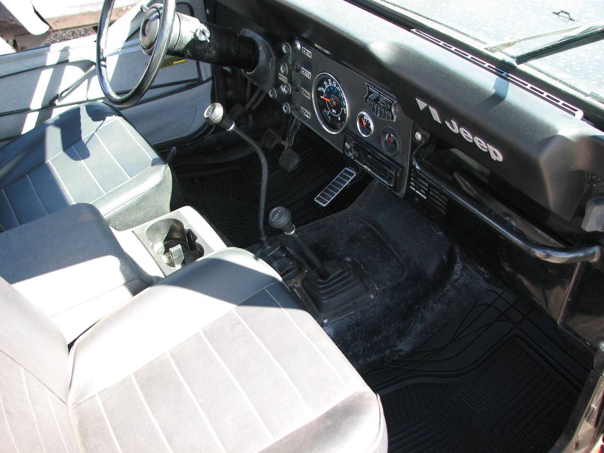 Jeep-renegade-sport-1984-black-15