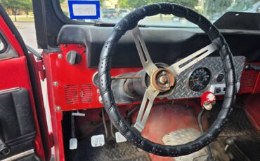 Jeep-scrambler-1985-red-4