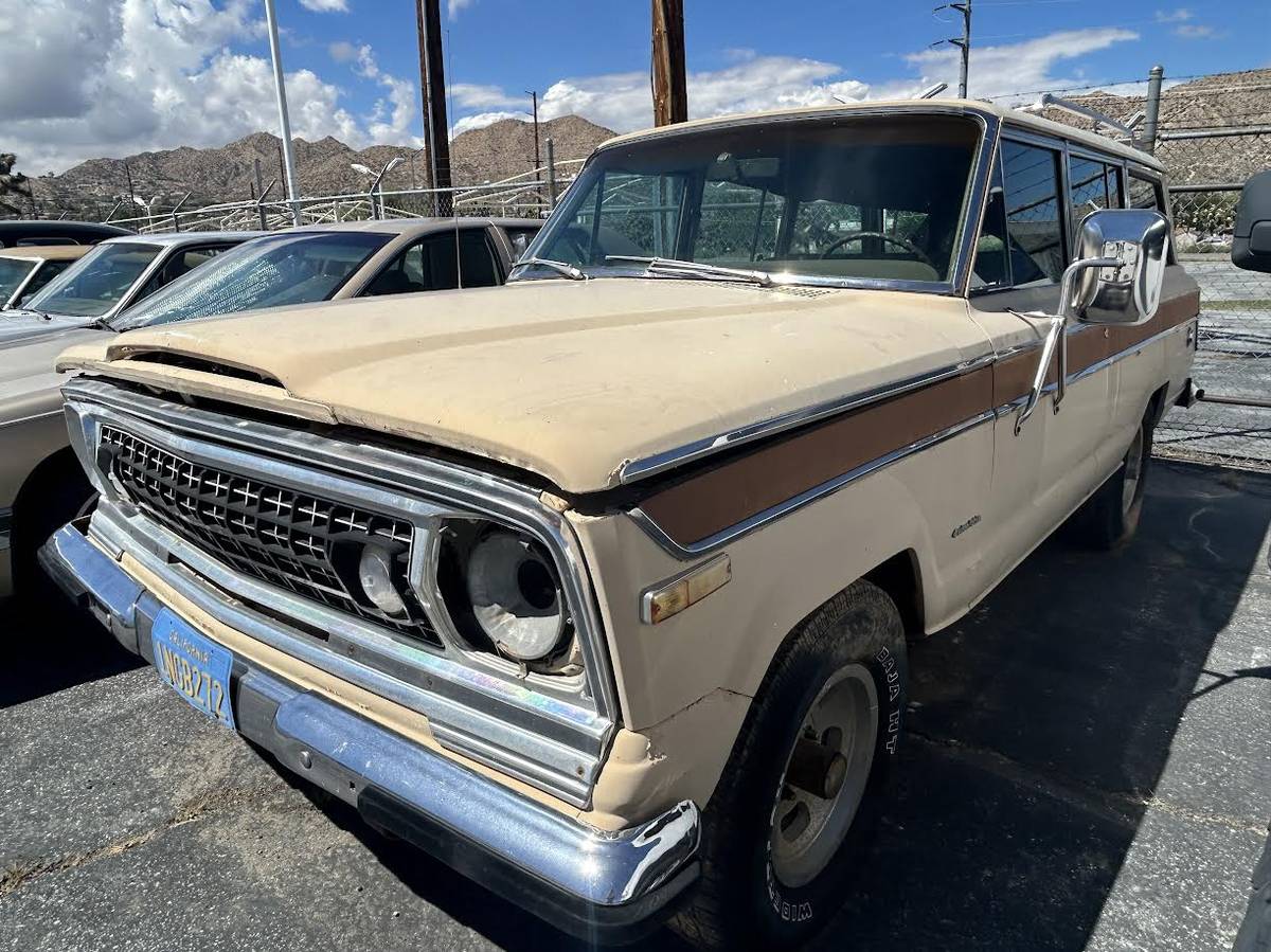 Jeep-wagoneer-1978-yellow-15