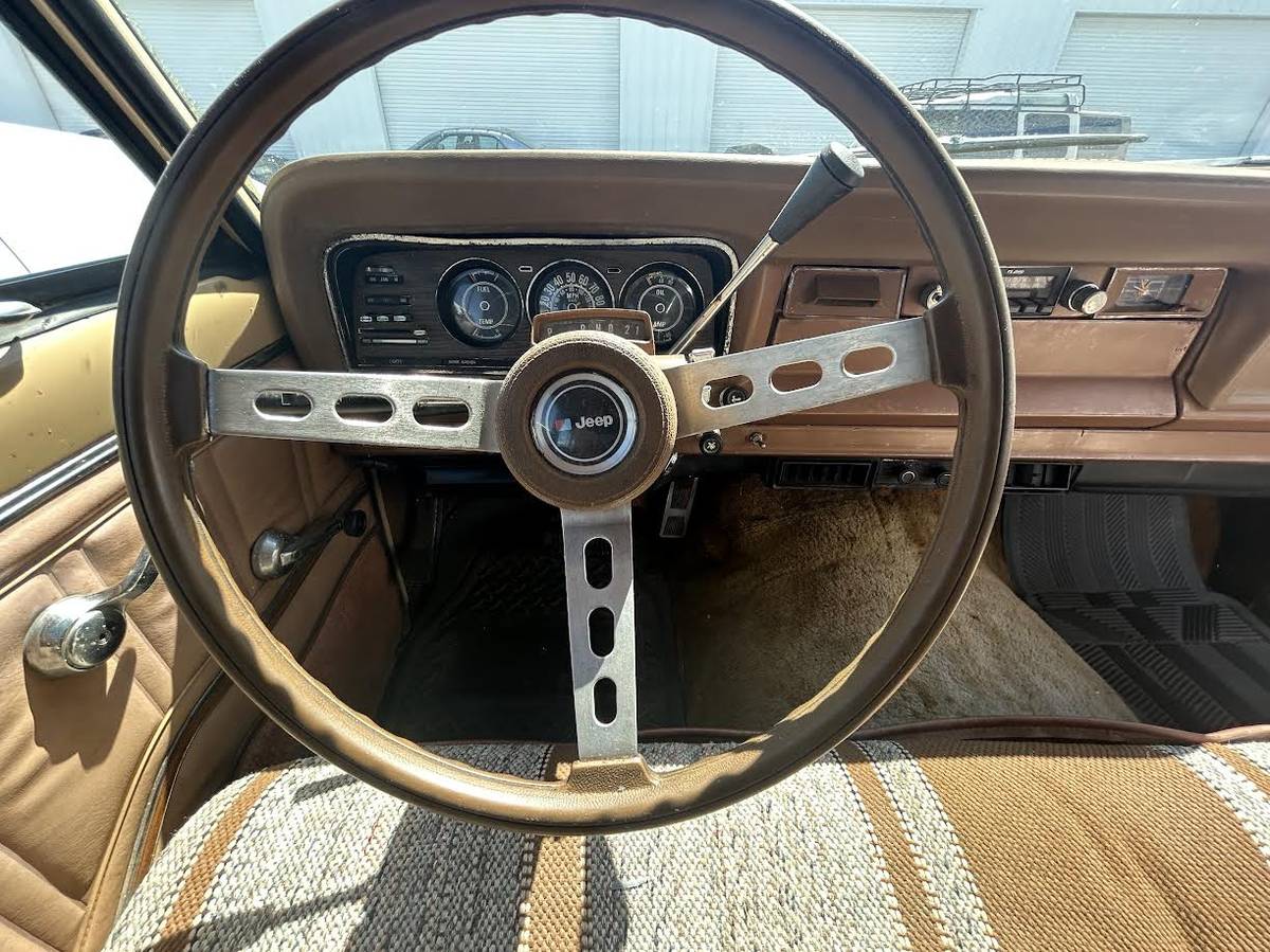 Jeep-wagoneer-1978-yellow-5