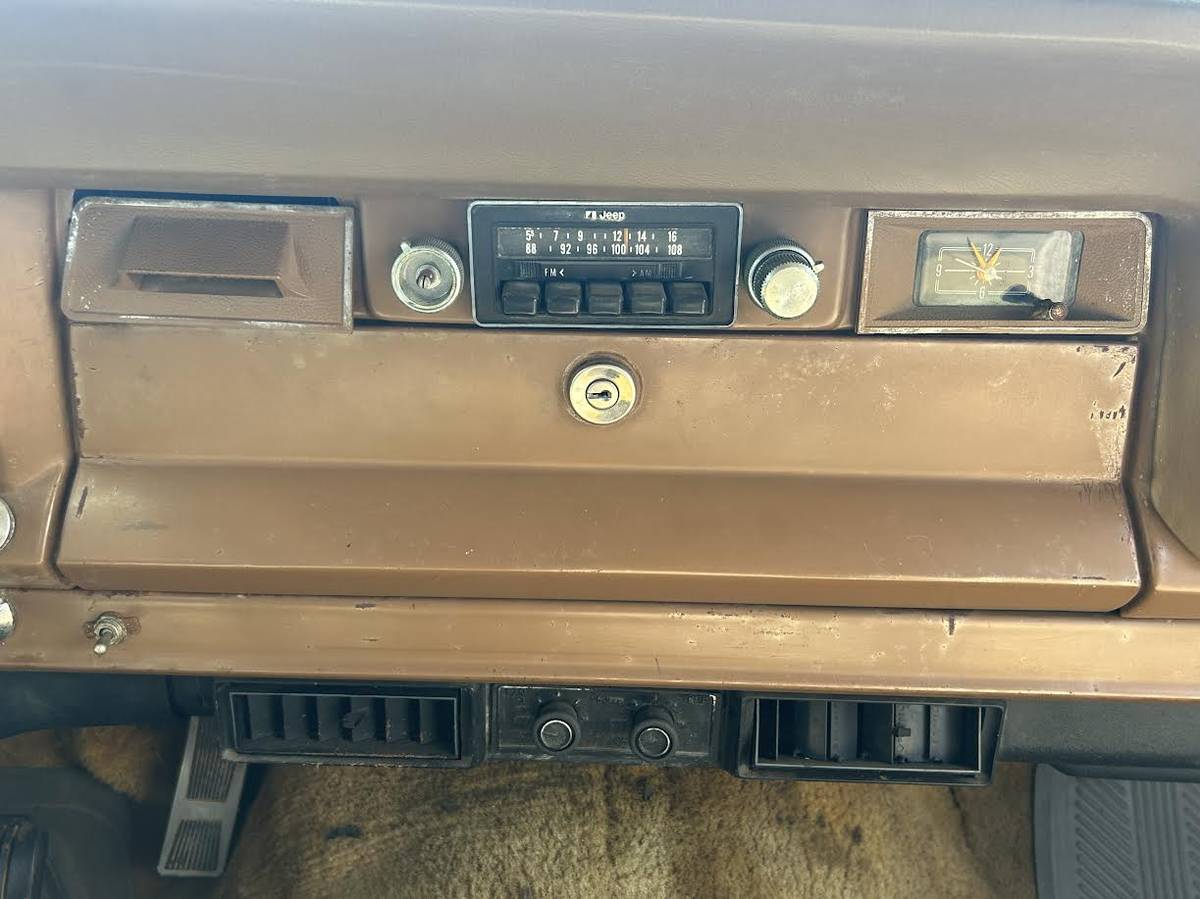 Jeep-wagoneer-1978-yellow-6